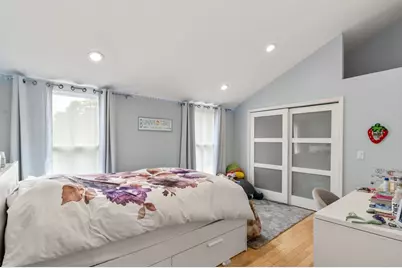 27 Hamilton Pl, Needham, MA 02494 - Photo 18