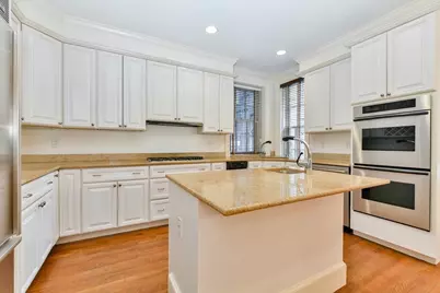 17 Willow Street #1, Boston, MA 02108 - Photo 8