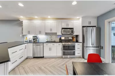 890 Winthrop Ave #2, Revere, MA 02151 - Photo 10