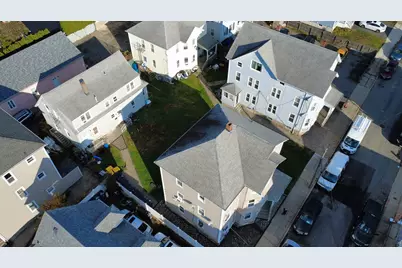 14-28 Downing St, Fall River, MA 02723 - Photo 4