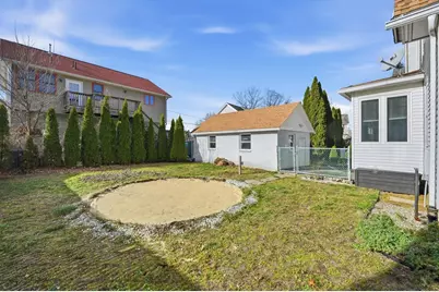 572 Springfield St, Chicopee, MA 01013 - Photo 40
