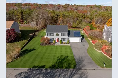 19 Oak Bluff Rd, Bourne, MA 02562 - Photo 1