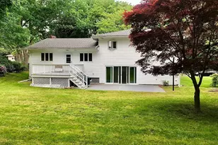 15 Sycamore Rd, Wakefield, MA 01880 - Photo 34