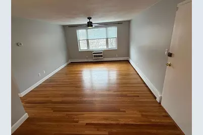 21 Warren #2-4, Waltham, MA 02453 - Photo 2