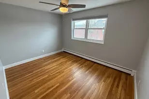 21 Warren, Waltham, MA 02453 - Photo 8