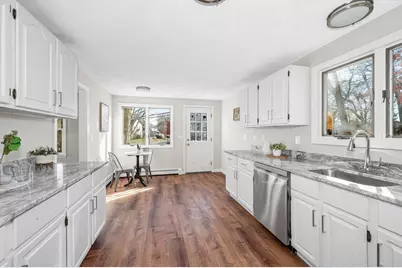 92 Milner St, Waltham, MA 02451 - Photo 4