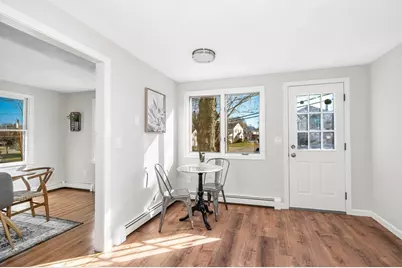 92 Milner St, Waltham, MA 02451 - Photo 6