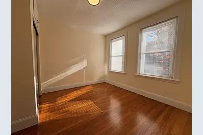 73 Thatcher St #202, Brookline, MA 02446 - Photo 4