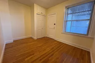 73 Thatcher St, Brookline, MA 02446 - Photo 8