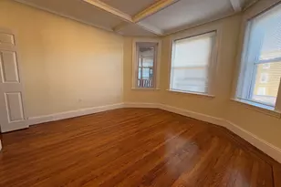 73 Thatcher St, Brookline, MA 02446 - Photo 10