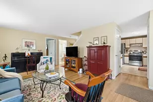 58a Laurel St, Greenfield, MA 01301 - Photo 6