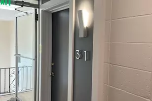 14 Murdock St, Somerville, MA 02144 - Photo 8