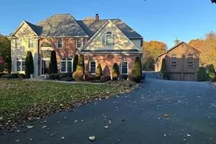 7 Rising Corner Rd, Southwick, MA 01077 - Photo 4