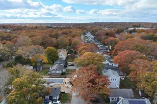 65 Cypress St, Falmouth, MA 02536 - Photo 10