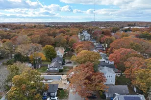 65 Cypress St, Falmouth, MA 02536 - Photo 32