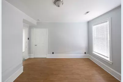 10 Sycamore #2, Worcester, MA 01608 - Photo 6