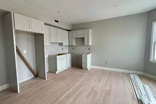 663 Columbia Rd, Boston, MA 02125 - Photo 8