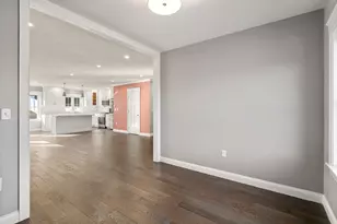 93 Providence St, Mendon, MA 01756 - Photo 18