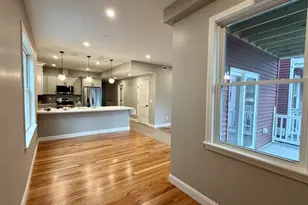 663 Columbia Rd, Boston, MA 02125 - Photo 4