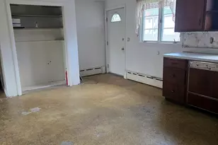 28 Wallace St, Brockton, MA 02302 - Photo 16