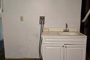 28 Wallace St, Brockton, MA 02302 - Photo 20