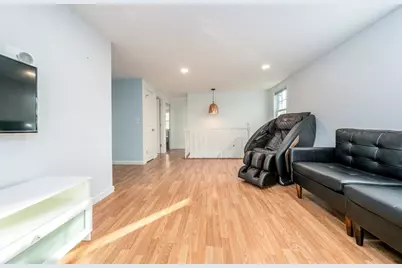 27 Quaker Ln, Harwich, MA 02645 - Photo 4