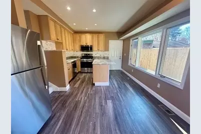 39 Neillian St #39, Bedford, MA 01730 - Photo 2