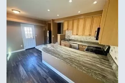 39 Neillian St #39, Bedford, MA 01730 - Photo 6