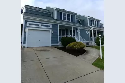 11 Pike St #11, Dartmouth, MA 02748 - Photo 2