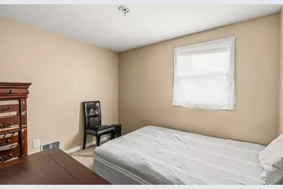 54 Shirley Ave, Lowell, MA 01854 - Photo 8