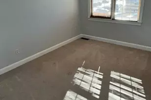 1975 Middlesex St, Lowell, MA 01851 - Photo 12