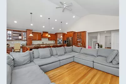 49 Lincoln Street, Waltham, MA 02451 - Photo 10