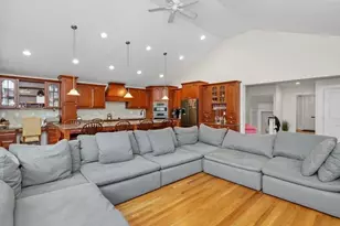 49 Lincoln St, Waltham, MA 02451 - Photo 10