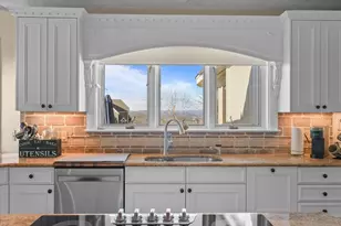 43 Sterling Pl, Bow, NH 03304 - Photo 14