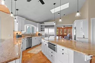 43 Sterling Pl, Bow, NH 03304 - Photo 12