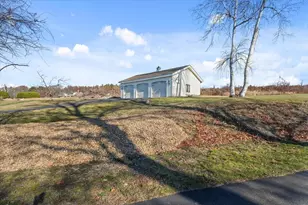 43 Sterling Pl, Bow, NH 03304 - Photo 32