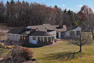 43 Sterling Pl, Bow, NH 03304 - Photo 2