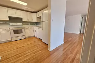 30 Revere Beach Pkwy, Medford, MA 02155 - Photo 16