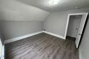 31 Merrill St, Lowell, MA 01852 - Photo 18