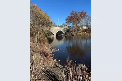 31 Merrill St, Lowell, MA 01852 - Photo 4