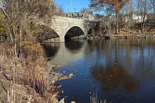 31 Merrill St, Lowell, MA 01852 - Photo 4