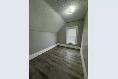 31 Merrill St, Lowell, MA 01852 - Photo 22