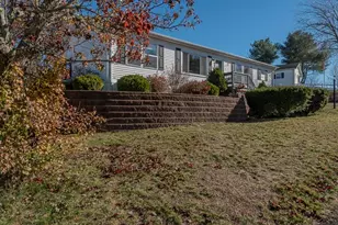 9 Headlands Dr, Plymouth, MA 02360 - Photo 2