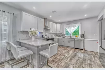 61 Shepton St, Boston, MA 02124 - Photo 16