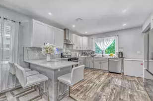 61 Shepton St, Boston, MA 02124 - Photo 16