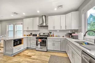 61 Shepton St, Boston, MA 02124 - Photo 4