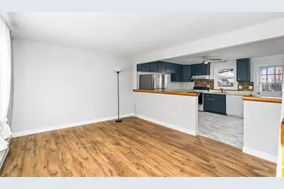 41 South St #11, Easthampton, MA 01027 - Photo 6