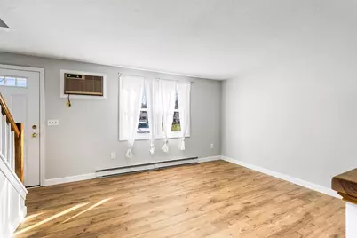 41 South St #11, Easthampton, MA 01027 - Photo 4