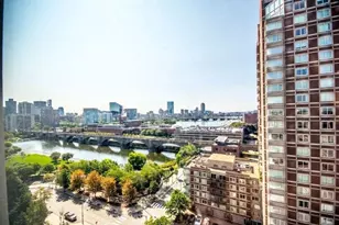 8-12 Museum Way, Cambridge, MA 02141 - Photo 2