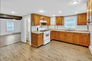 79 Beech St, Fitchburg, MA 01420 - Photo 4